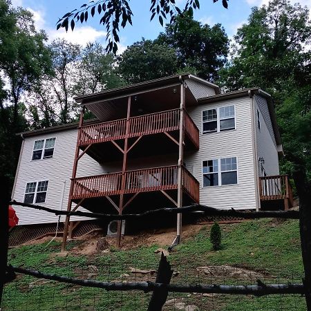 شقة Tranquil Creekside Mountain View Getaway Clyde المظهر الخارجي الصورة